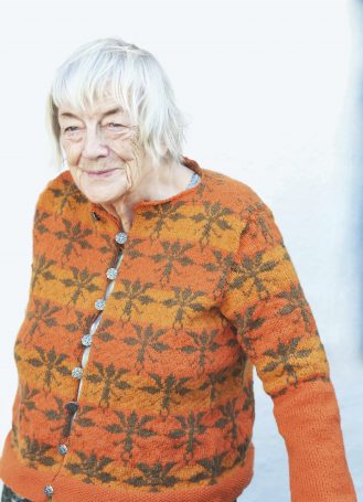 Margit Sandemo, i Alrune-kofta